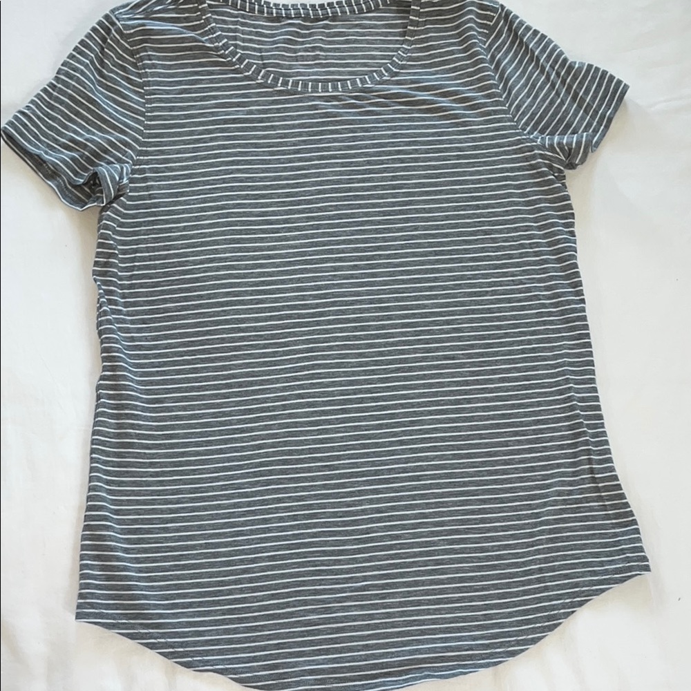 Lululemon Gray & white striped top size 8